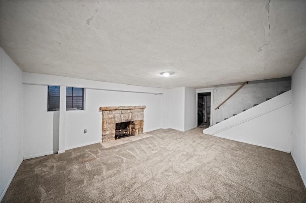 7611 OAK Street — photo 27