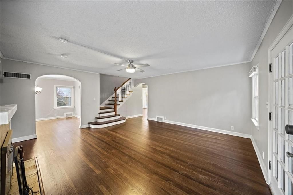 7611 OAK Street — photo 6