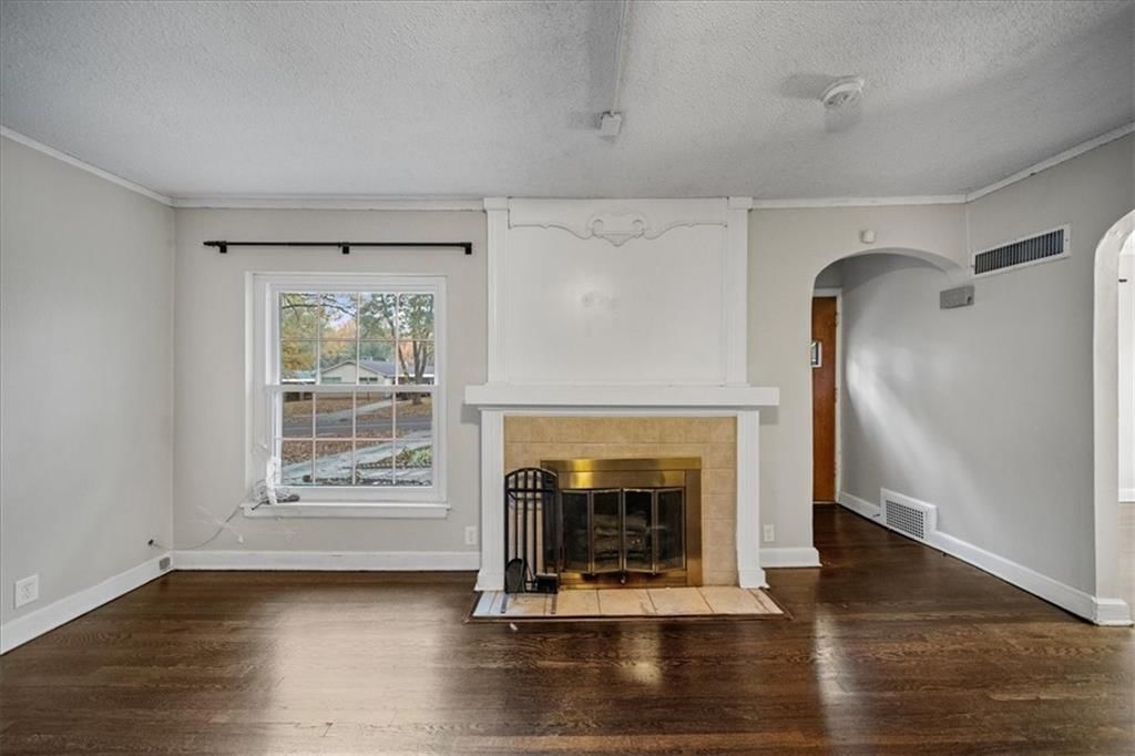 7611 OAK Street — photo 8