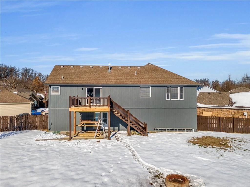 207 NW Willow CT N/A — photo 26