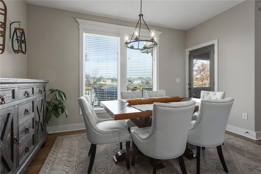 818 NW Hickory Ridge Drive — photo 11