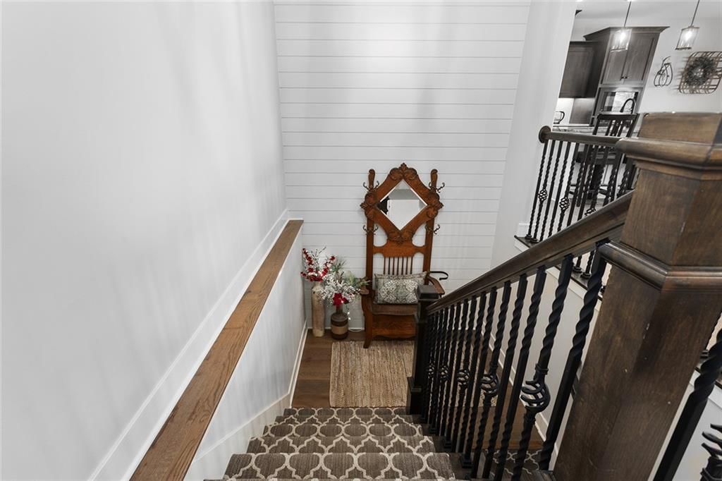 818 NW Hickory Ridge Drive — photo 31