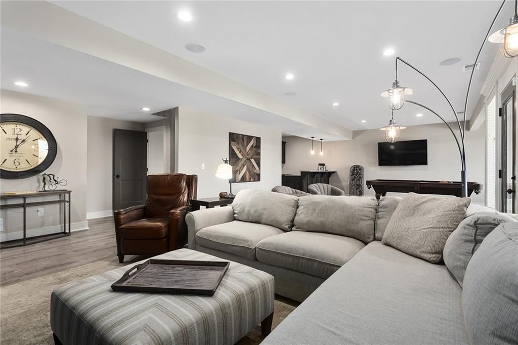 818 NW Hickory Ridge Drive — photo 38