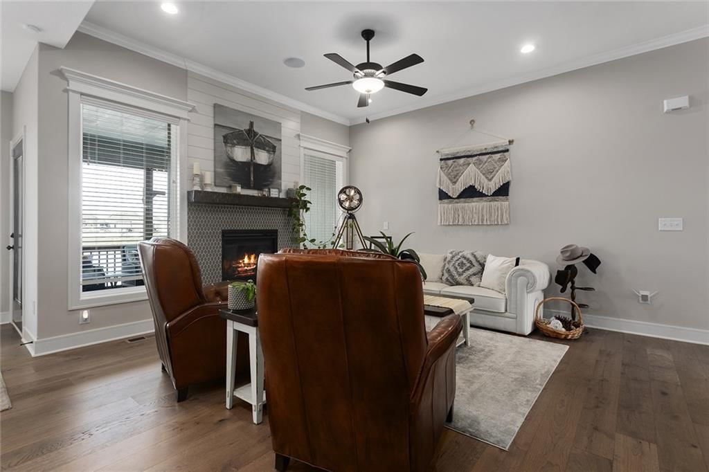 818 NW Hickory Ridge Drive — photo 5
