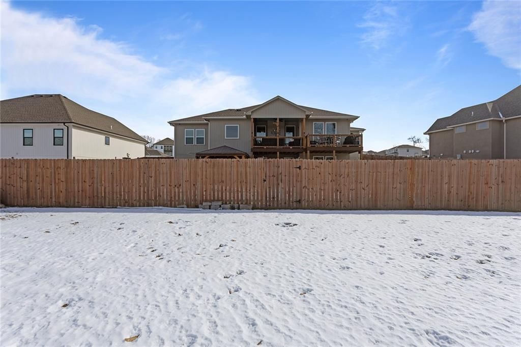 818 NW Hickory Ridge Drive — photo 50