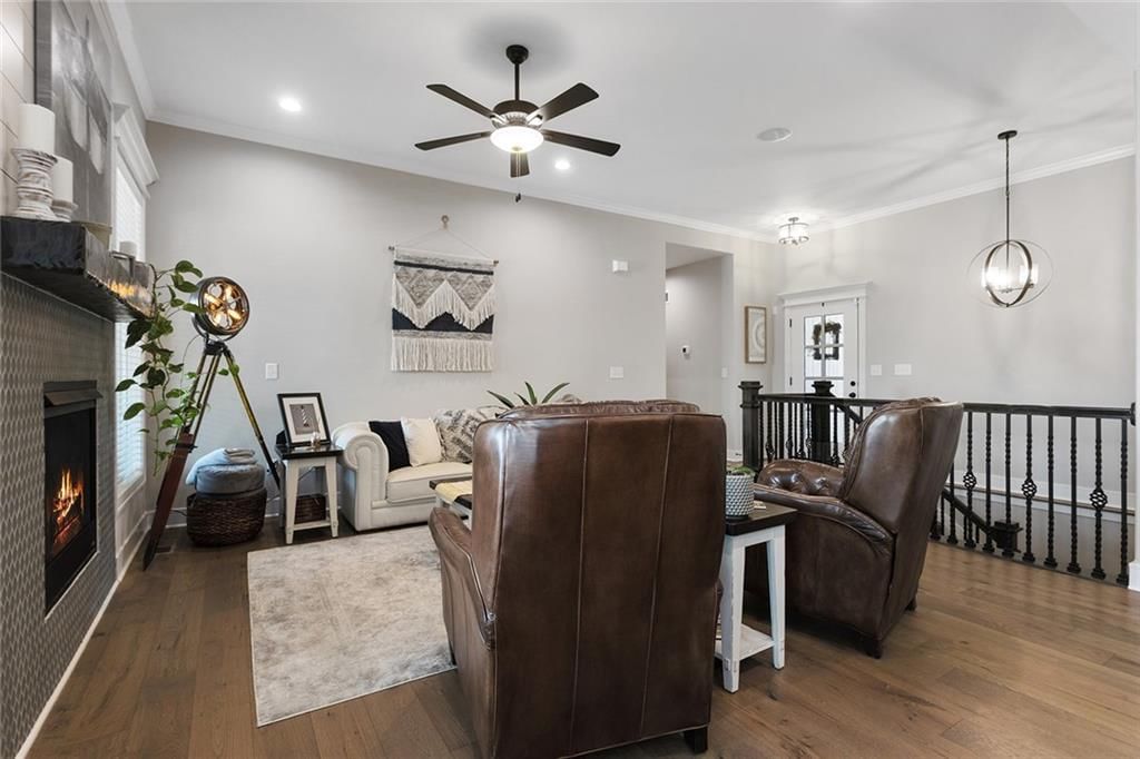 818 NW Hickory Ridge Drive — photo 6