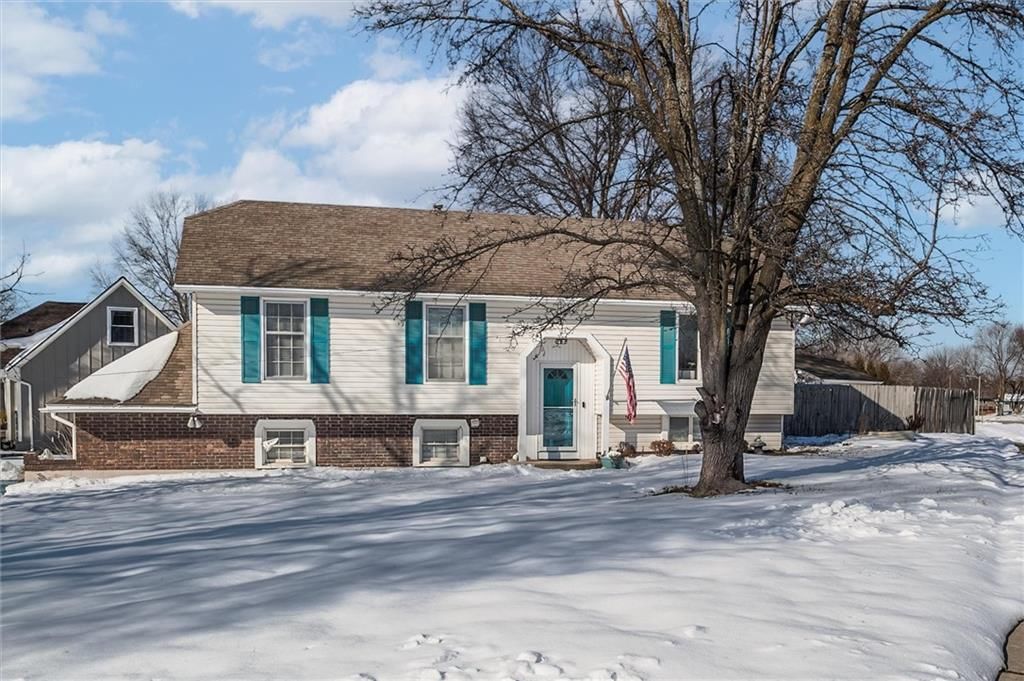 15233 S Locust Street, Olathe, KS