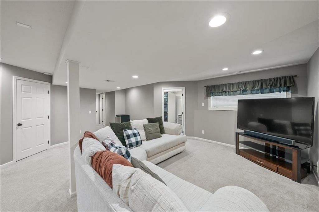 13725 W 121st Terrace — photo 36