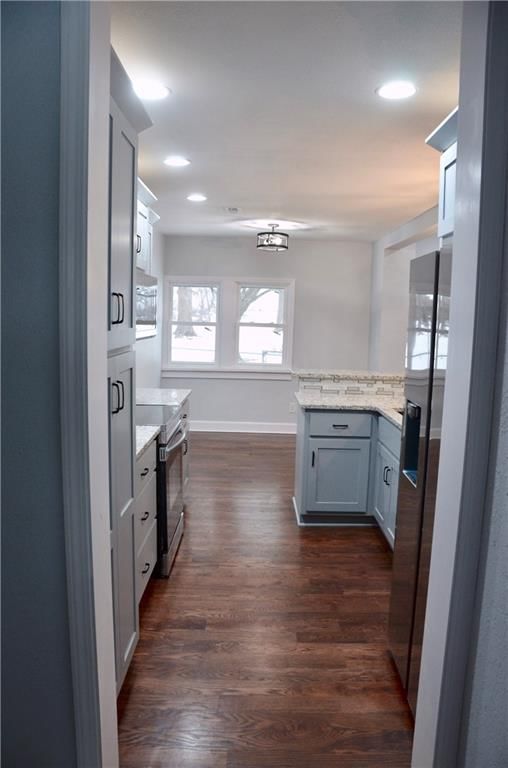 111 E 6th Street — photo 15
