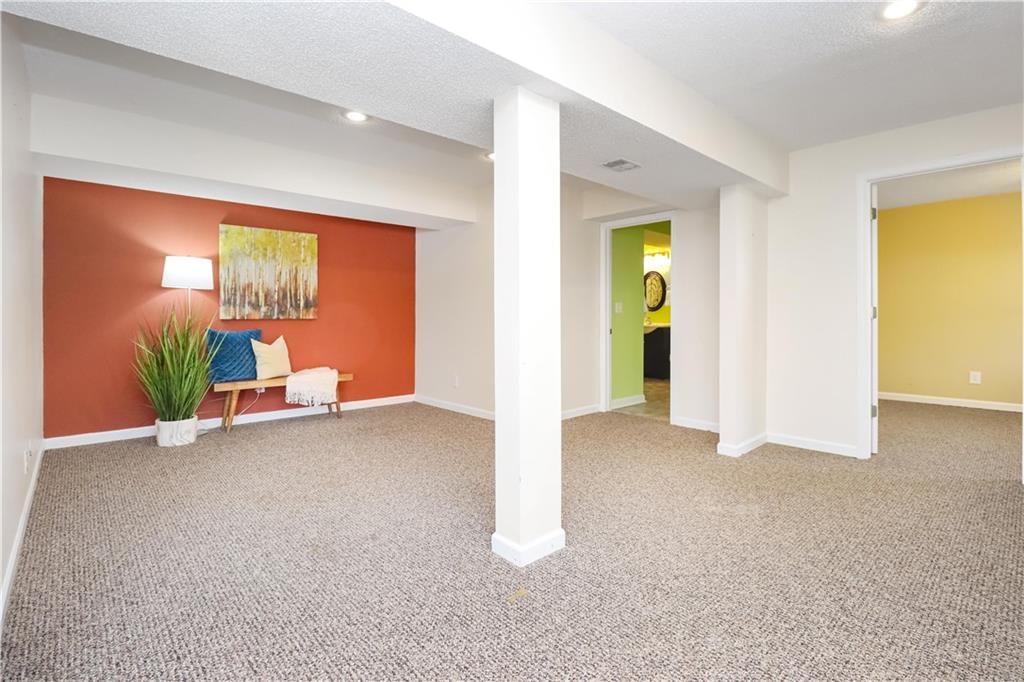 1919 S Remington Court — photo 23