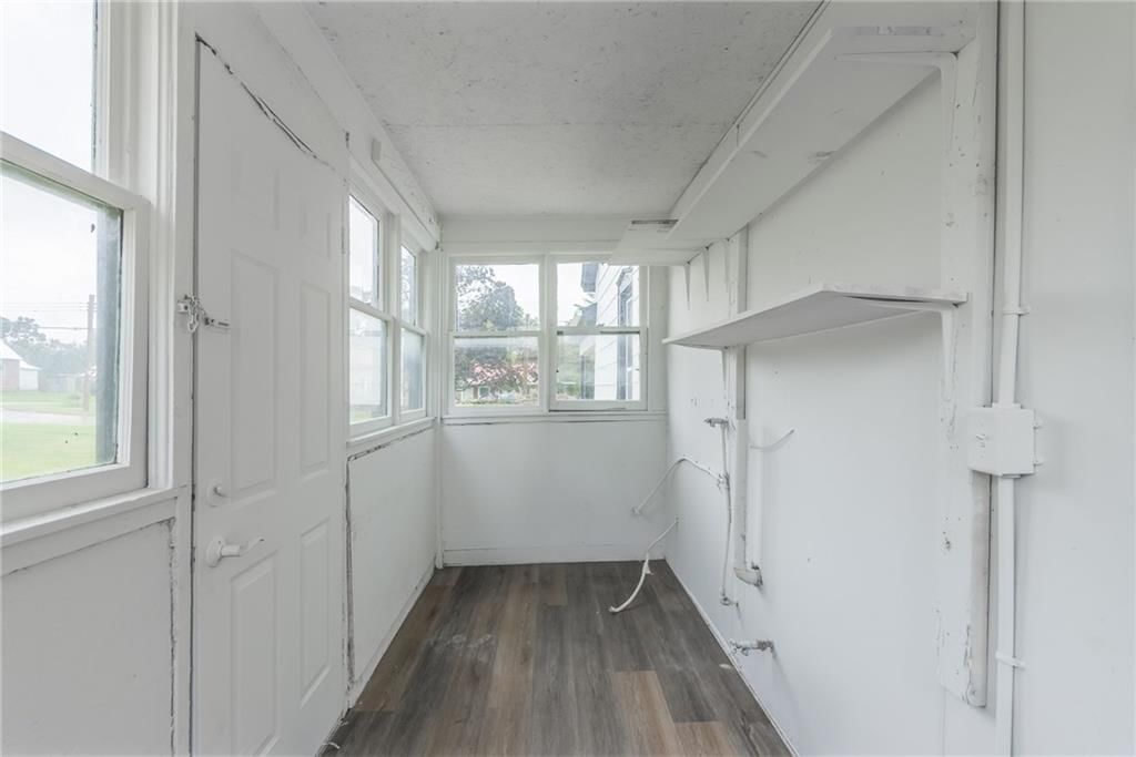209 Walnut Street — photo 17