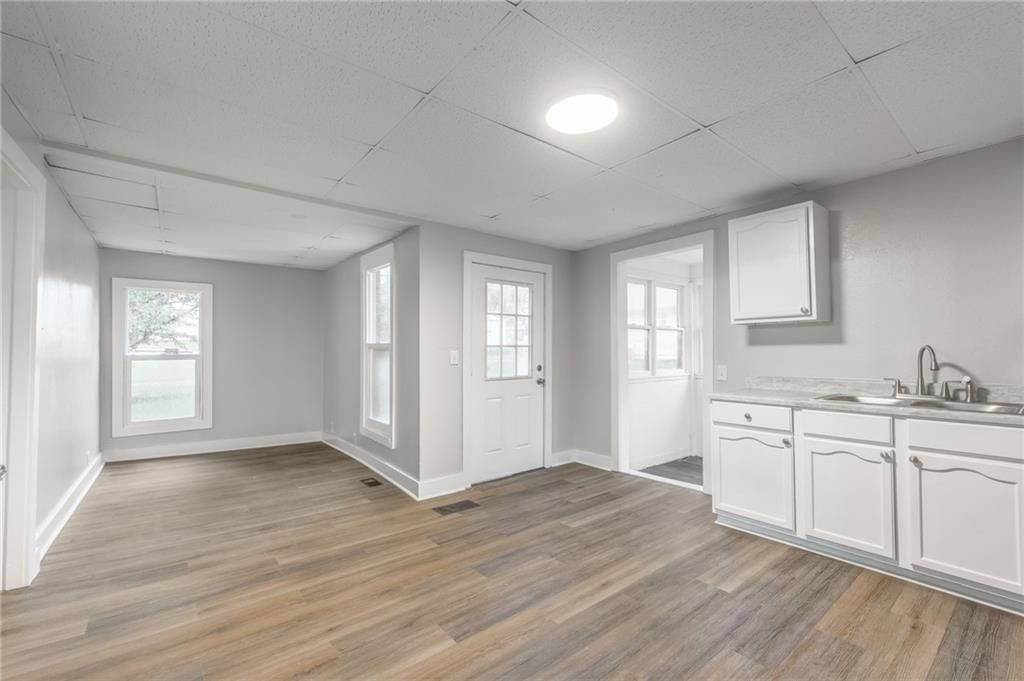 209 Walnut Street — photo 9