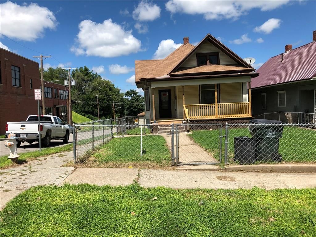 2601 DUNCAN Street — photo 3