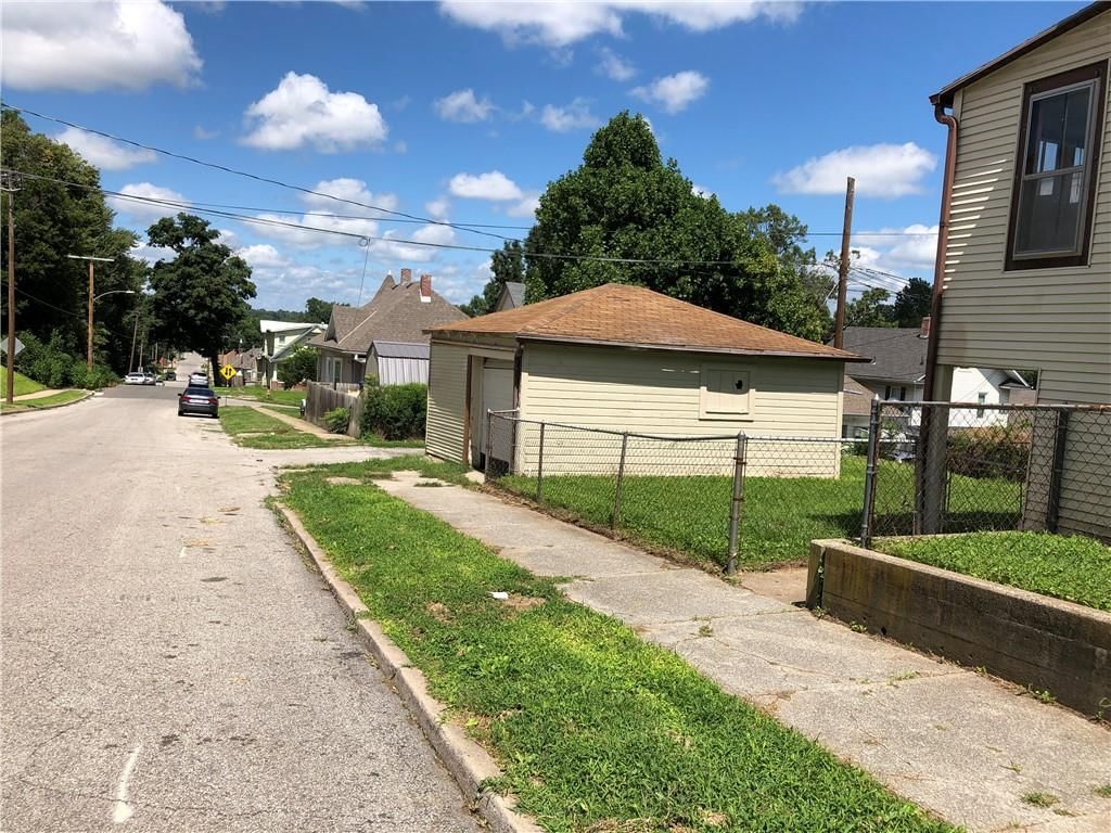 2601 DUNCAN Street — photo 6