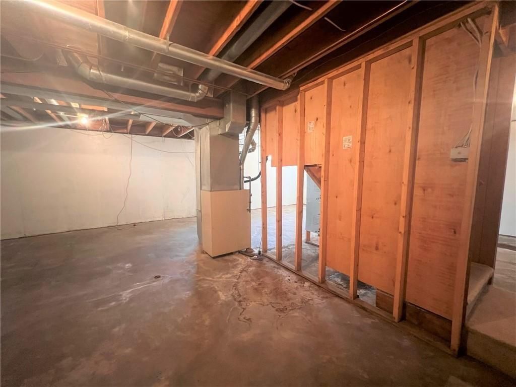 2440 S Claremont Avenue — photo 8