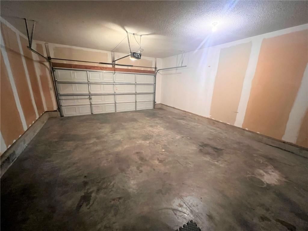 2440 S Claremont Avenue — photo 9