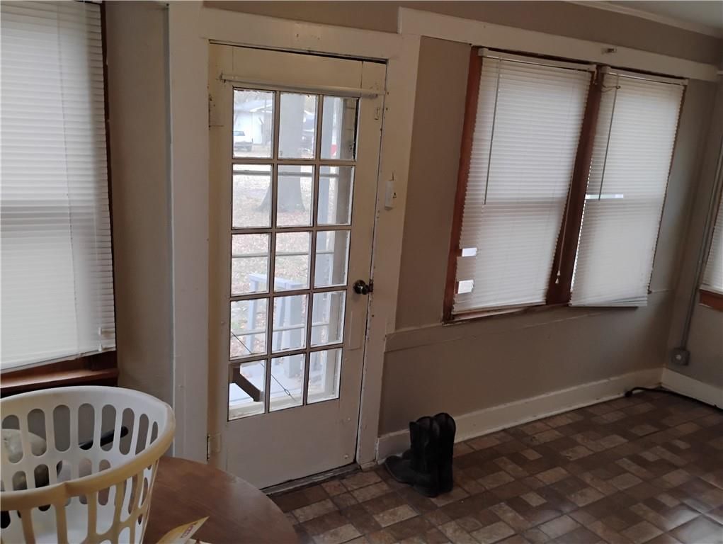 502 S SUMMIT Street — photo 10