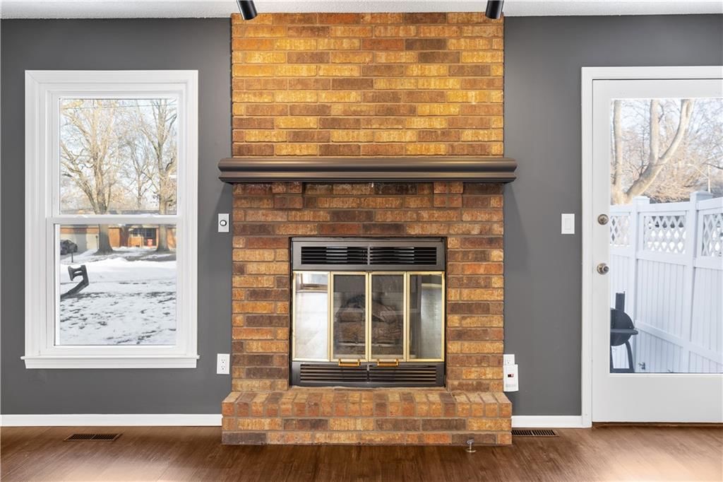 225 SE Ridgeview Drive — photo 13