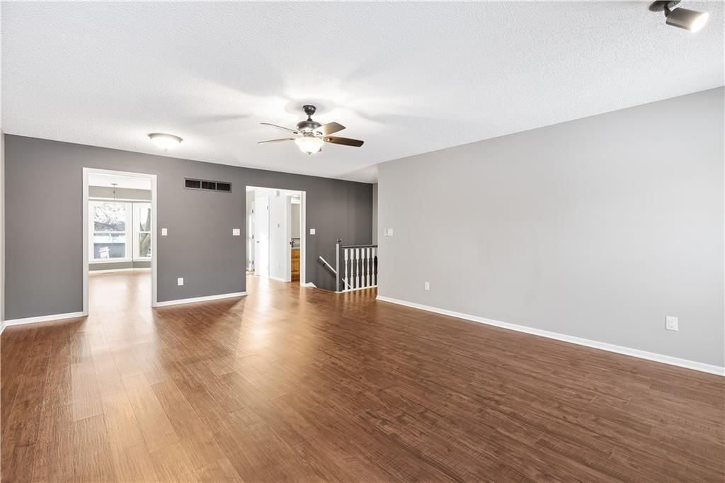 225 SE Ridgeview Drive — photo 14