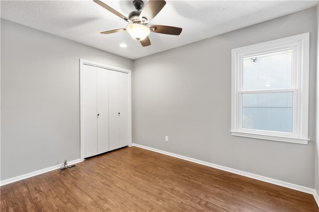 225 SE Ridgeview Drive — photo 25