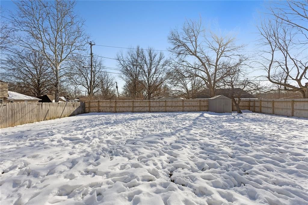 2805 NE 67TH Terrace — photo 34