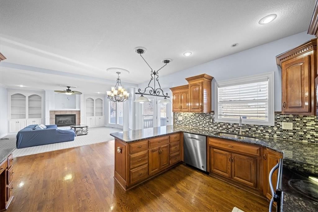932 SW 33rd Street — photo 32