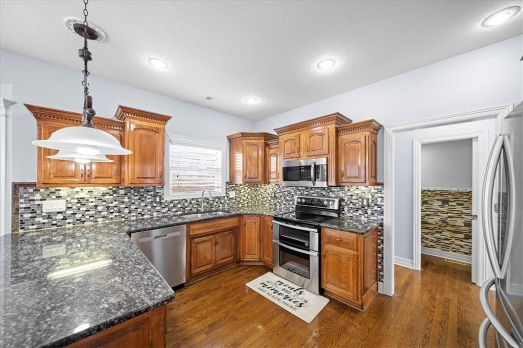932 SW 33rd Street — photo 35