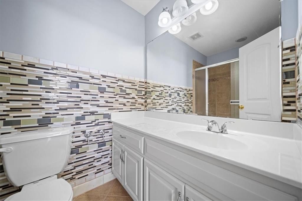 932 SW 33rd Street — photo 56