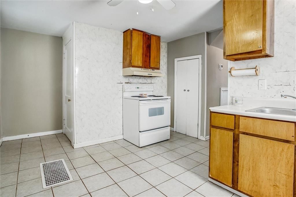 108 S Ralston Avenue — photo 17