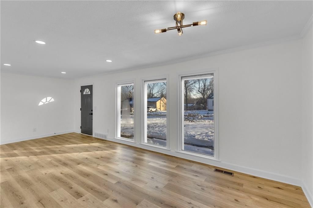 10100 E 78th Terrace — photo 5