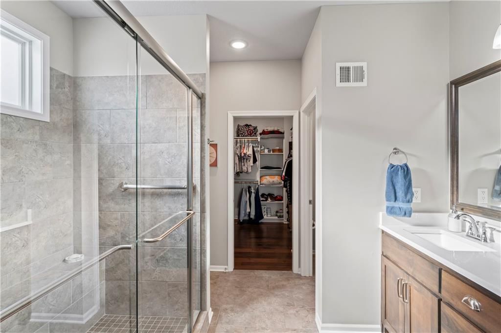 2404 NW Peekaboo Court — photo 23
