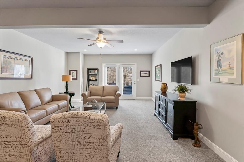 2404 NW Peekaboo Court — photo 28