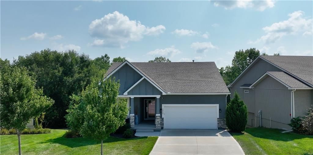 2404 NW Peekaboo Court — photo 38
