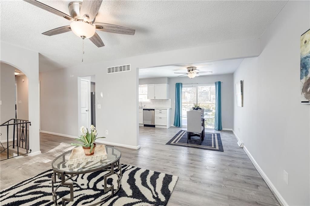 501 NE Summit Drive — photo 6