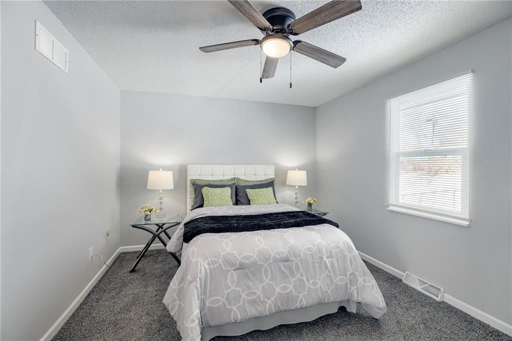 501 NE Summit Drive — photo 10
