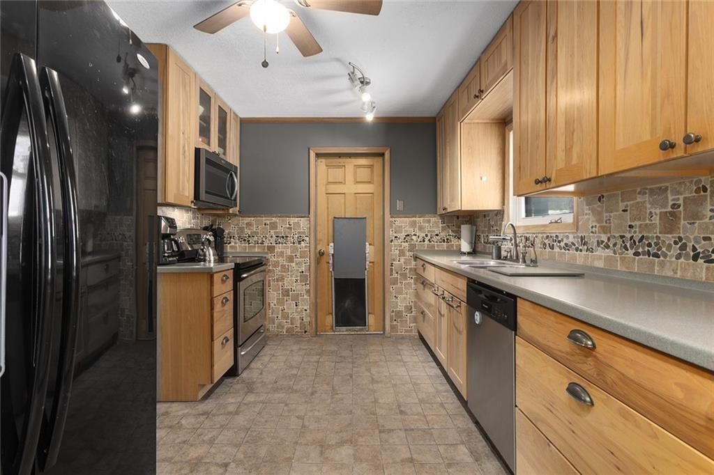 8419 Ward Parkway Parkway — photo 3