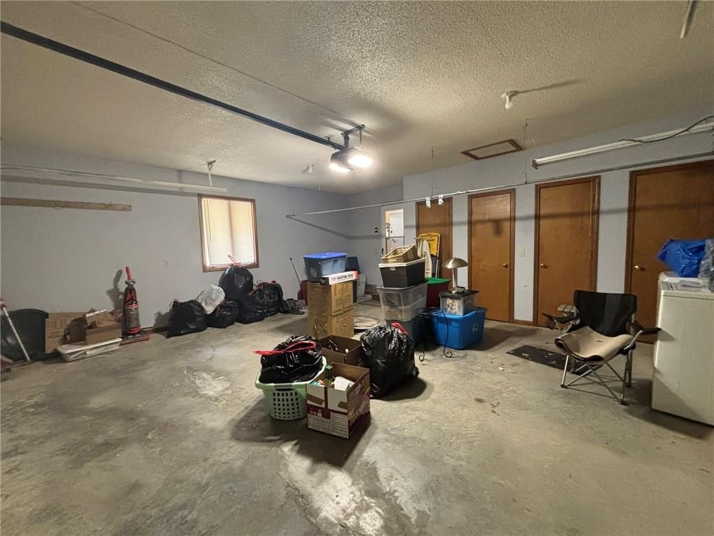 4241 Douglas Street — photo 27