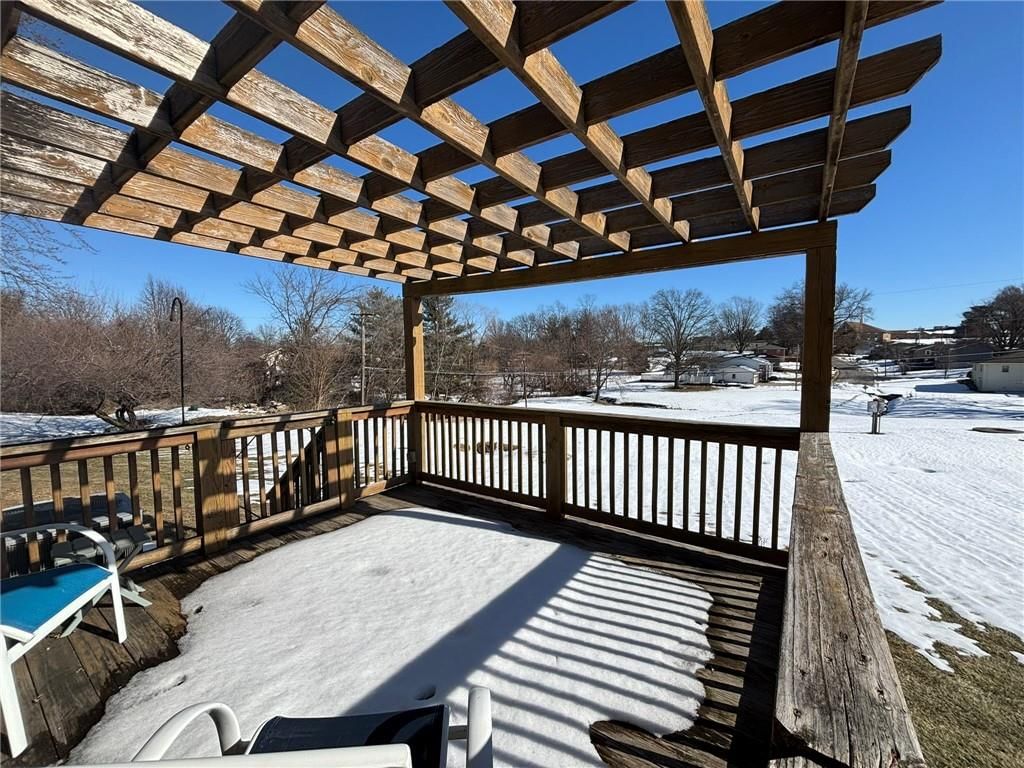 4241 Douglas Street — photo 31