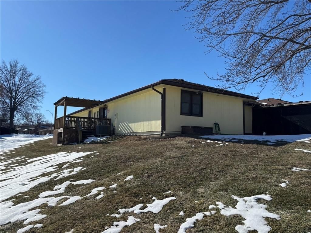 4241 Douglas Street — photo 34