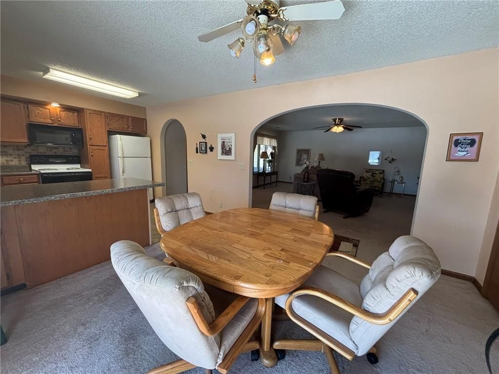 4241 Douglas Street — photo 10