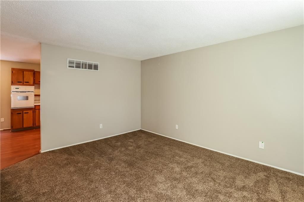 4837 N Wallace Avenue — photo 6