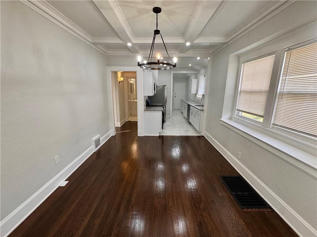 2740 Park Avenue — photo 12