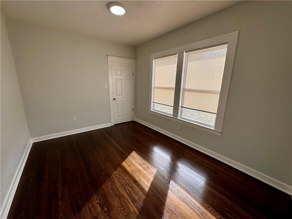 2740 Park Avenue — photo 23