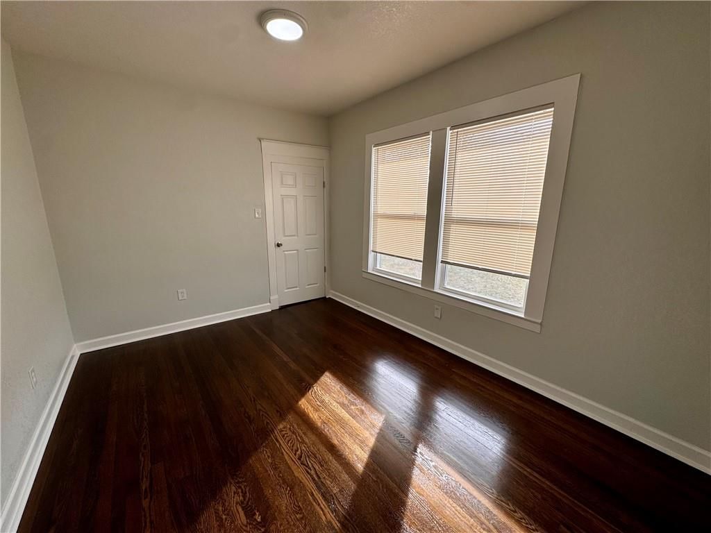 2740 Park Avenue — photo 24