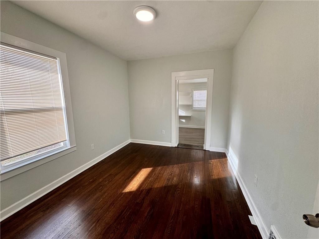 2740 Park Avenue — photo 26