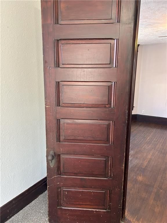 505 W Walnut Street — photo 17