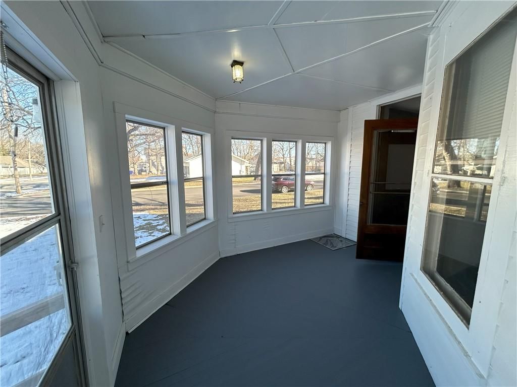 505 W Walnut Street — photo 21