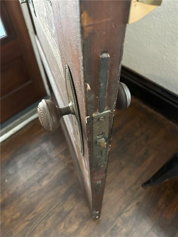 505 W Walnut Street — photo 23