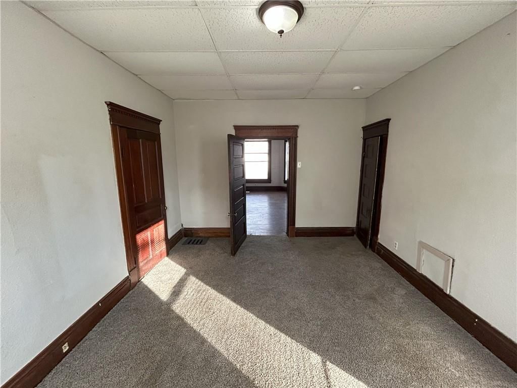 505 W Walnut Street — photo 33
