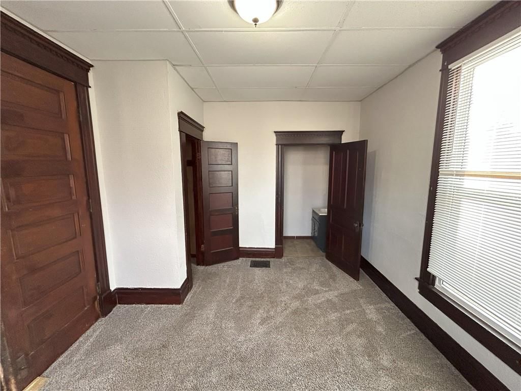 505 W Walnut Street — photo 38